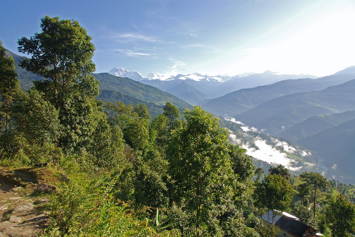 Rolwaling 01 02-1 Gauri Shankar, Menlungtse, Tamba Kosi Valley From Dolakha